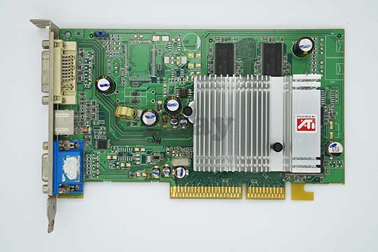 蓝宝石SAPPHIRE 9600 256MB DDR AGP 显示卡（ATI Radeon 9600芯片）